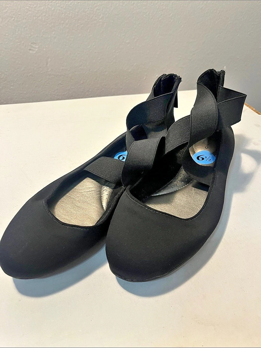Bandolino Black Zip-Back Flats US 6 1/2
